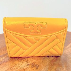 Tory Burch NWT Designer Alexa Foldable Mini Leather Wallet Daisy